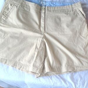 Crown & Ivy shorts